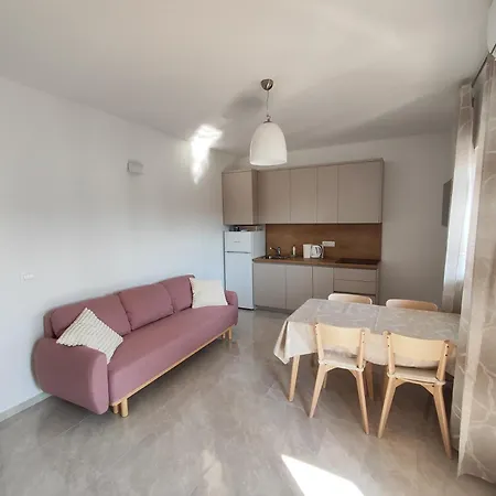 Apartment Malo *