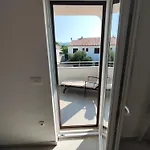 Malo