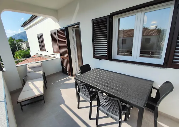 Apartment Malo Seline